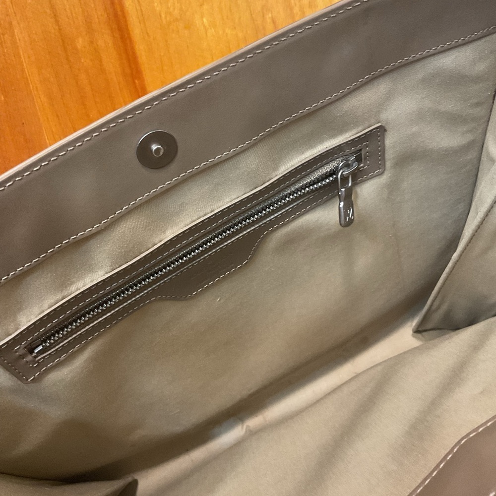 Louis Vuitton St Tropez Handbag - Picture 9 of 10